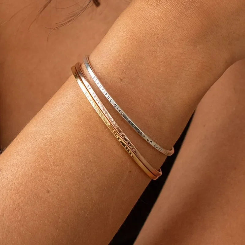 Pulseira com Mensagem Secreta - Banhada a Ouro 18k - BLACK FRIDAY I Oferta Especial!