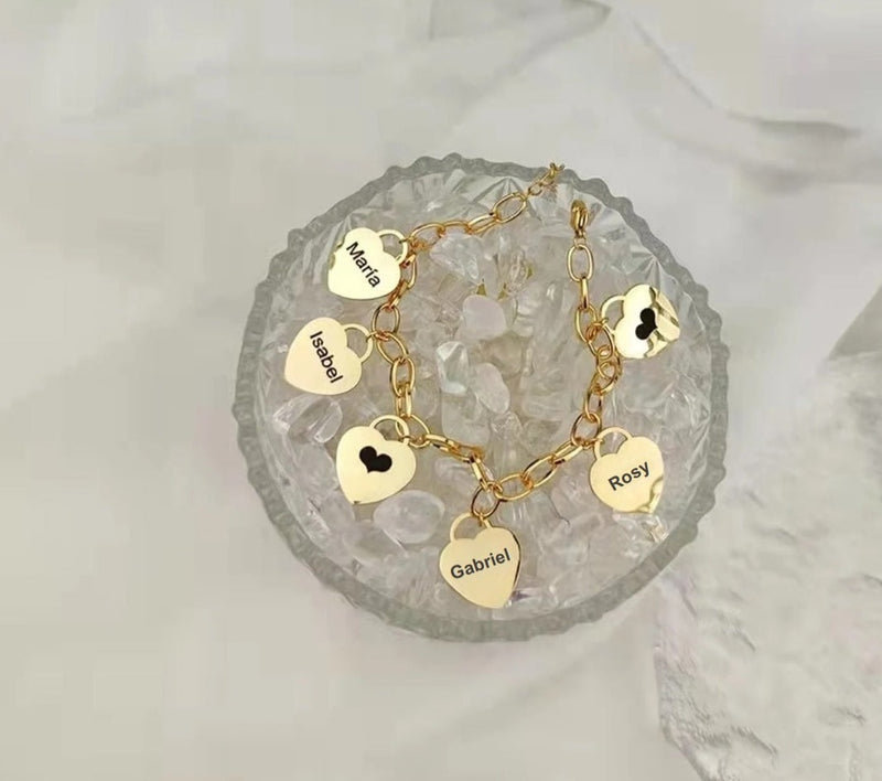 Pulseira Corações da Vida - Personalizável - Gravação a Laser - Aço Inoxidável / Folheado a Ouro.
